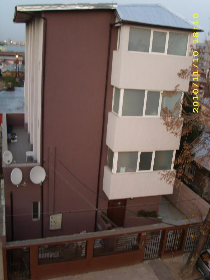 Laurentiu - Etaj.1 Apartment *