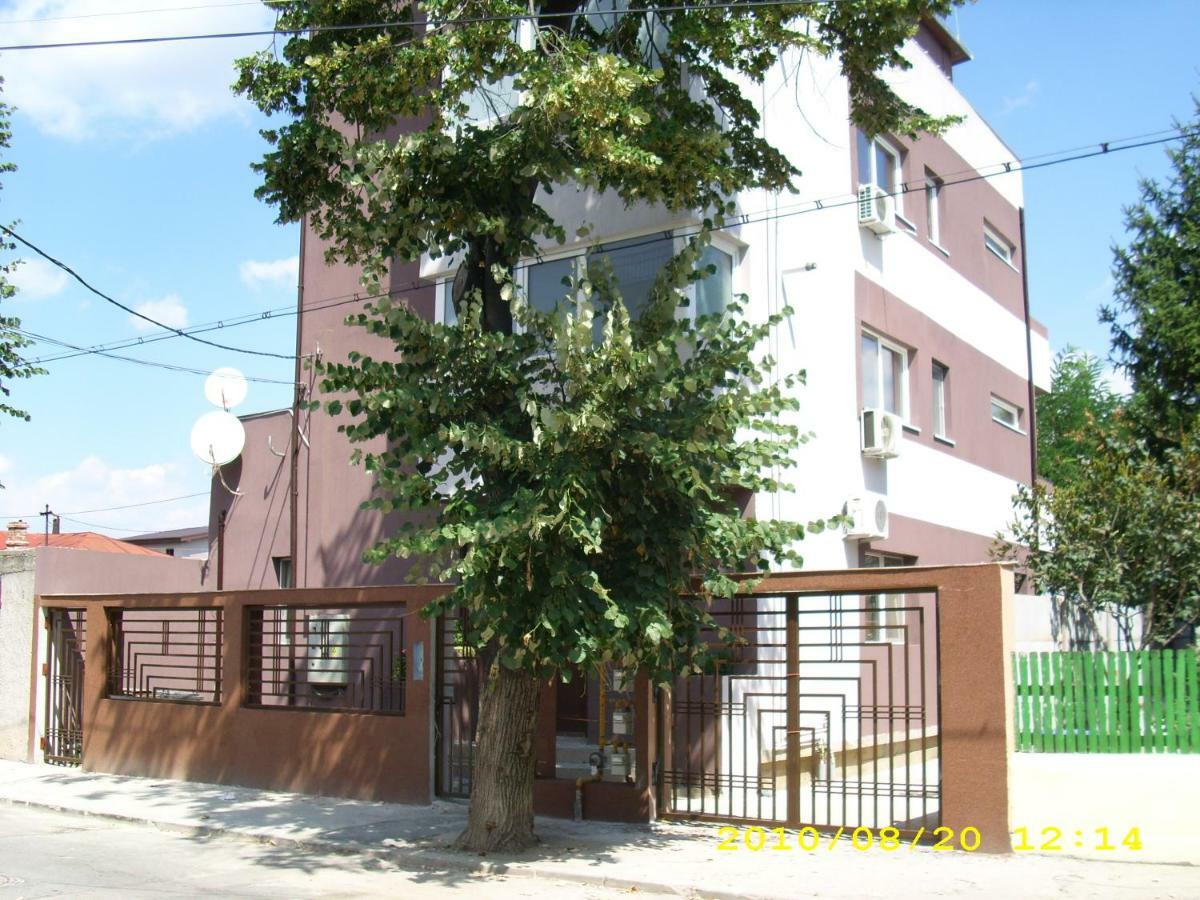 Laurentiu - Etaj.1 Apartment Bucharest